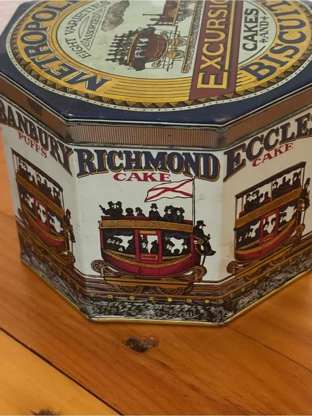 Vintage Metropolitan Excursion English Biscuit Tin